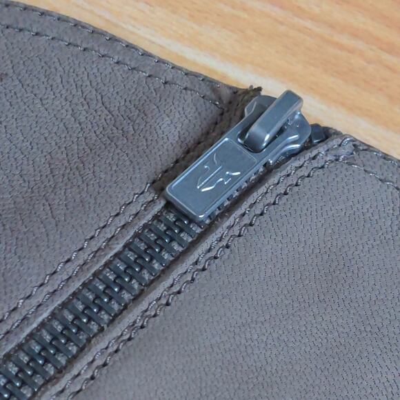 Frye Reina Leather Bootie Boots Pointed Stacked Heel 8.5M New - Picture 8 of 16